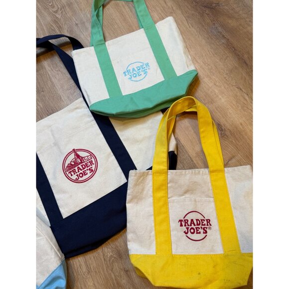 Trader Joes Canvas Tote Bags Lot 4 - Picture 3 of 9